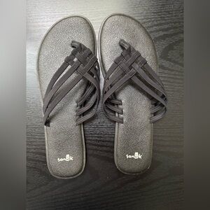 Sanuk Yoga “Sandy” Sandals